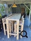 Hoge bartafel en krukken. Stilwood.